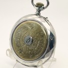 Relógio de bolso em prata com máquina à vista