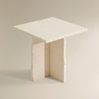 Mesa de apoio em pedra calcária